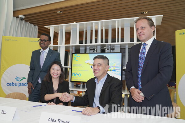 Shell Reyes 세부 퍼시픽, 필리핀 최초 지속가능항공연료(SAF) 사용 성공적인 여객기 운항.. 2050년까지 탄소 배출량 제로 목표.