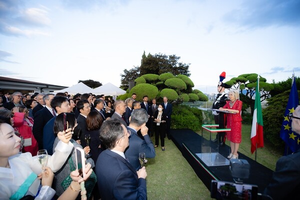 연설하는 에밀리아 가토 주한 이탈리아 대사   [사진=이탈리아대사관]