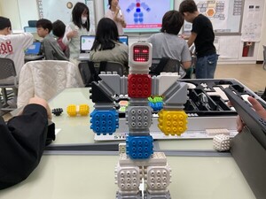 큐브로이드, 연령별 3단계 '피지컬 AI' 통합 교육 플랫폼 선봬 - 뉴스 썸네일 이미지